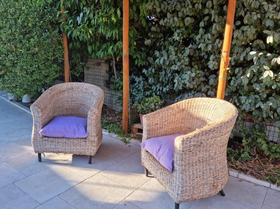 Villa Tea, Residenza Incantevole Con Giardino . フルミニ・ディ・クアルトゥ エクステリア 写真